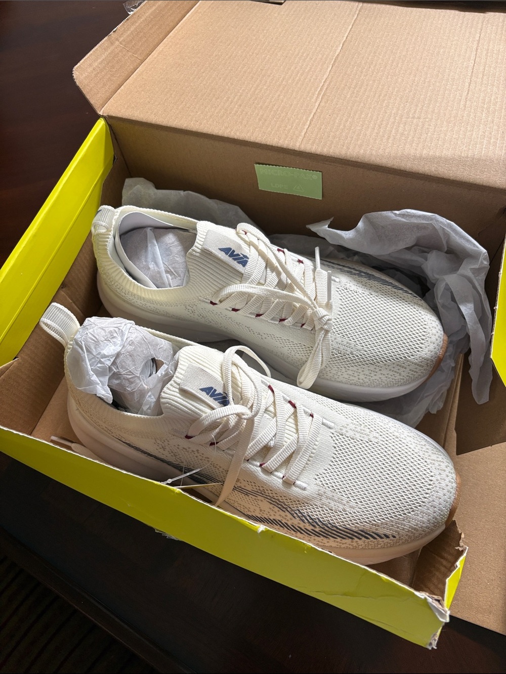 Avia White Athletic Running Shoes with Blue Logo